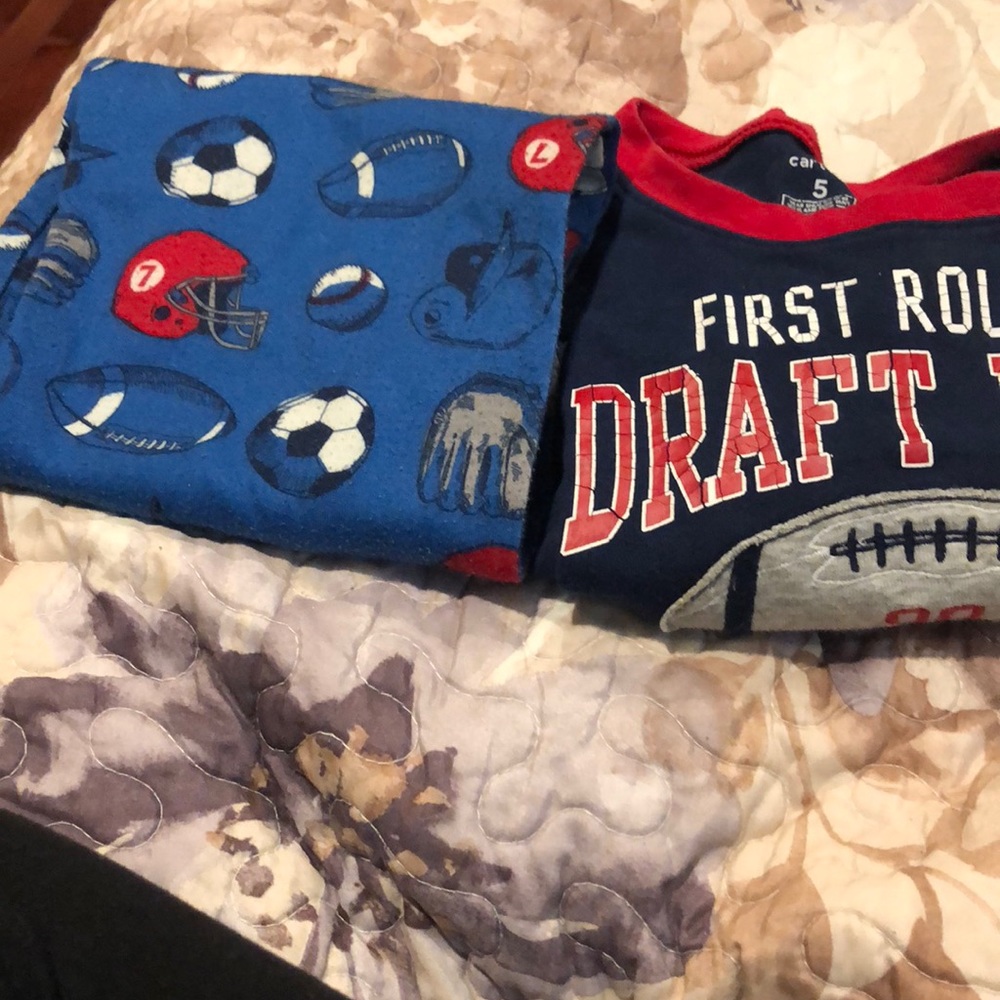 Three pieces random boys pjs
